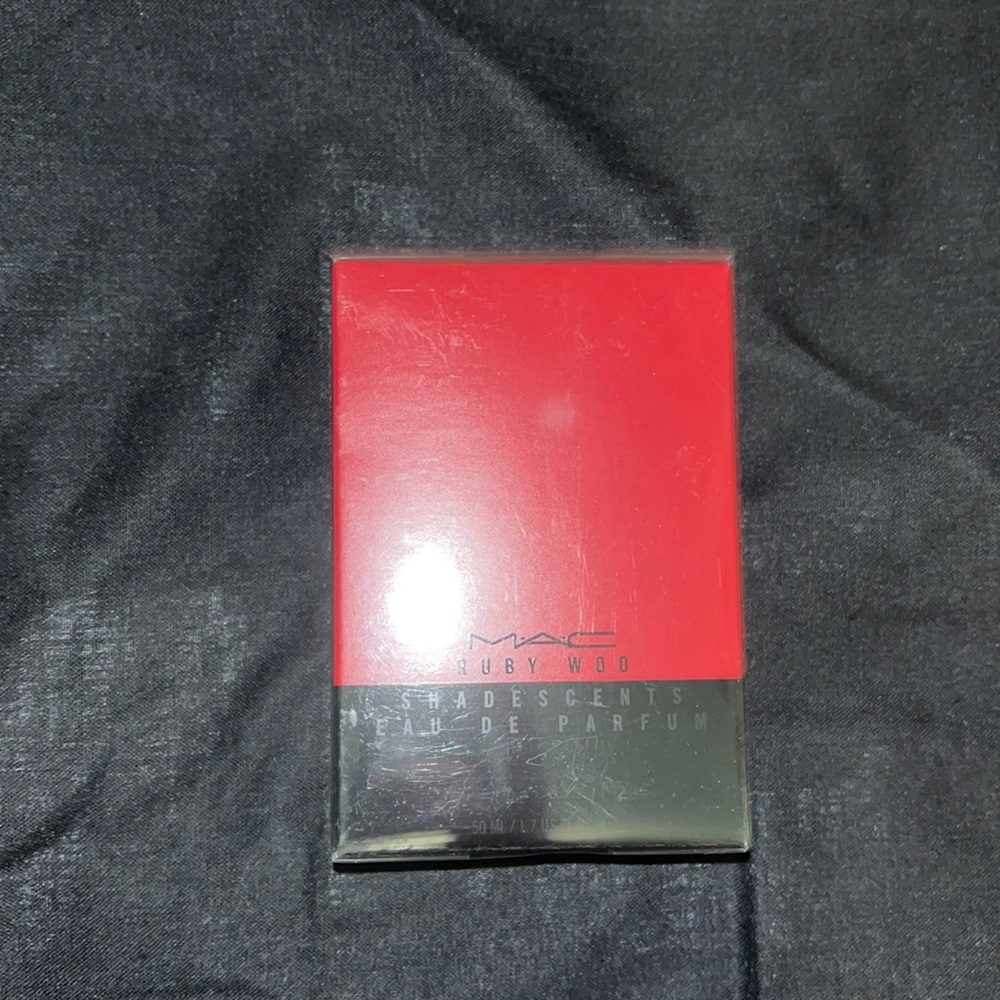 M.A.C Ruby Woo Shadescents Perfume